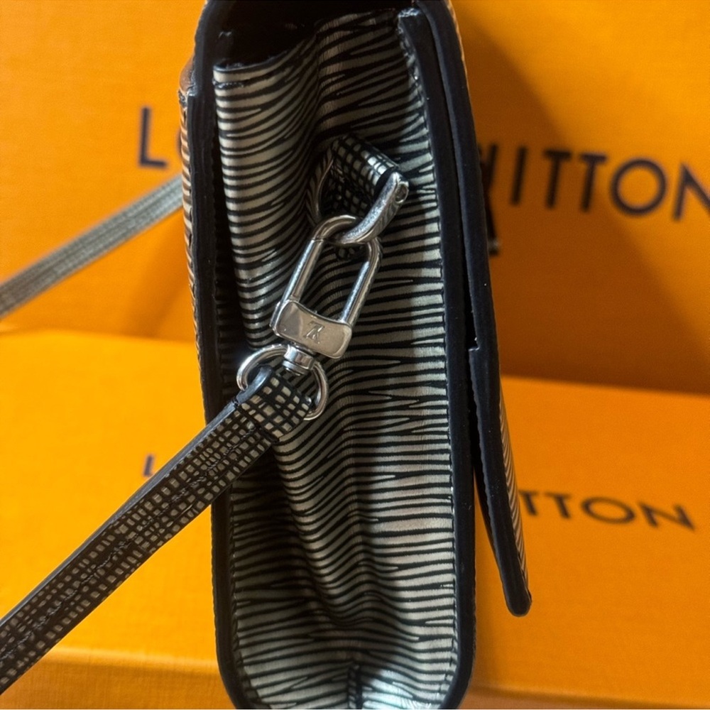 Louis Vuitton Epi Clery - Picture 5 of 13